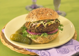 Canadian-Beef-The-Prairie-Beef-Burger