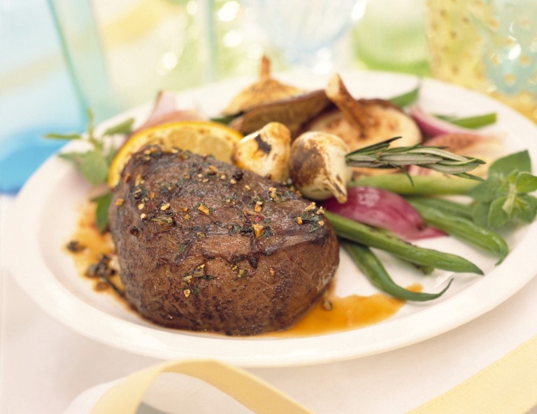 Bifteck au poivre et bourbon