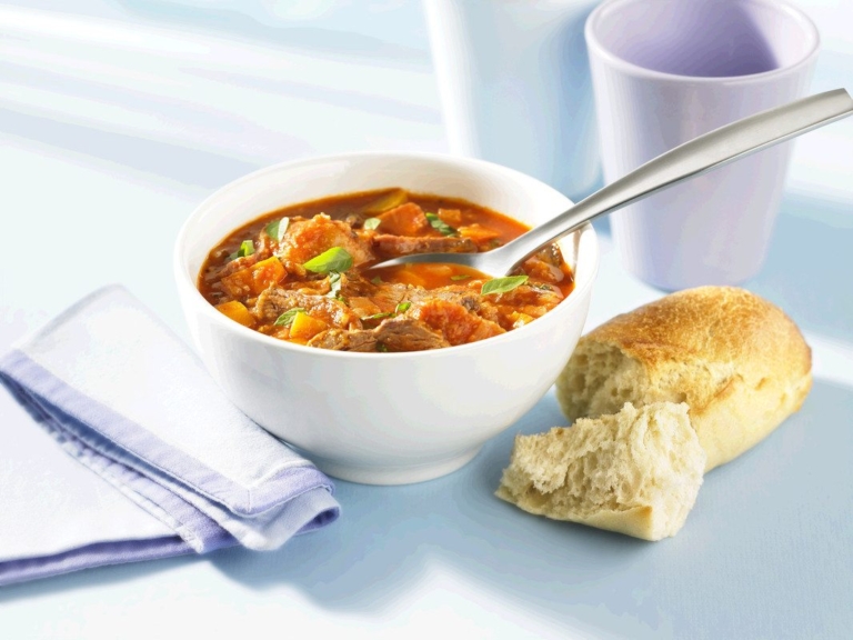 Soupe rustique au boeuf et tomates à l’italienne