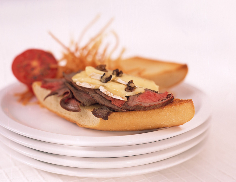 Bifteck de flanc grillé à la parisienne