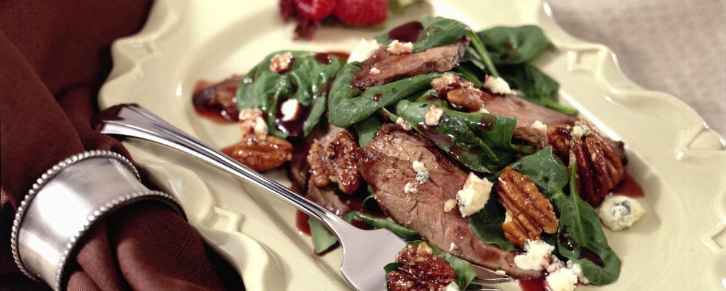 Canadian-Beef-Beef-and-Spinach-Salad-with-Candied-Pecans