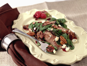 Canadian-Beef-Beef-and-Spinach-Salad-with-Candied-Pecans