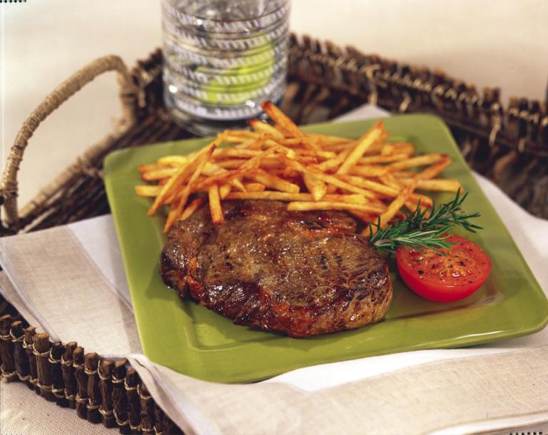 Biftecks grillés à la lime