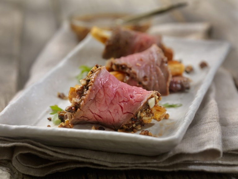 Rosbif à l&rsquo;érable et Miniroulades de bœuf au panais rôti