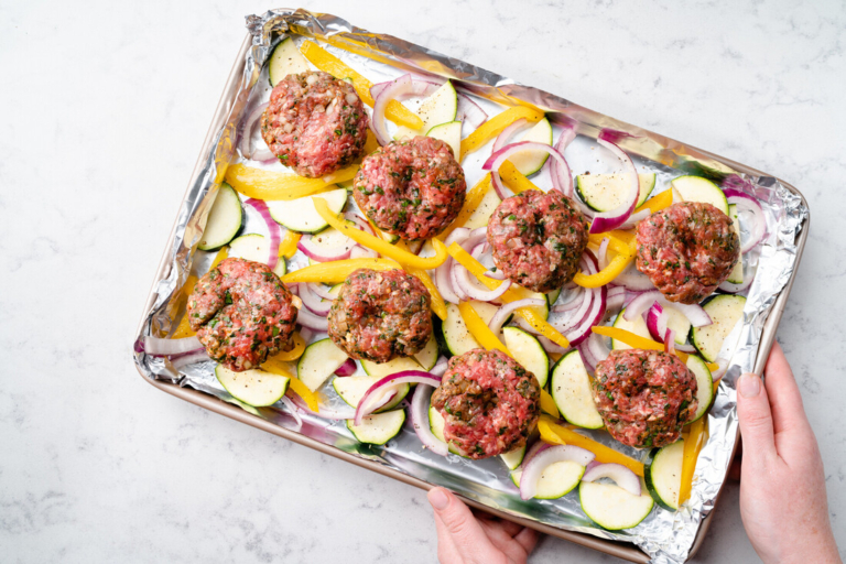 Souper de pitas au bœuf et aux légumes cuits sur la plaque
