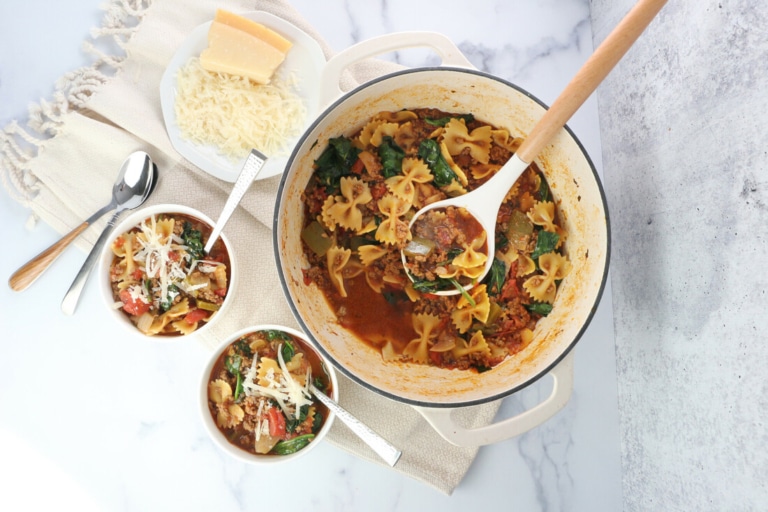 Soupe costaude au bœuf et aux épinards